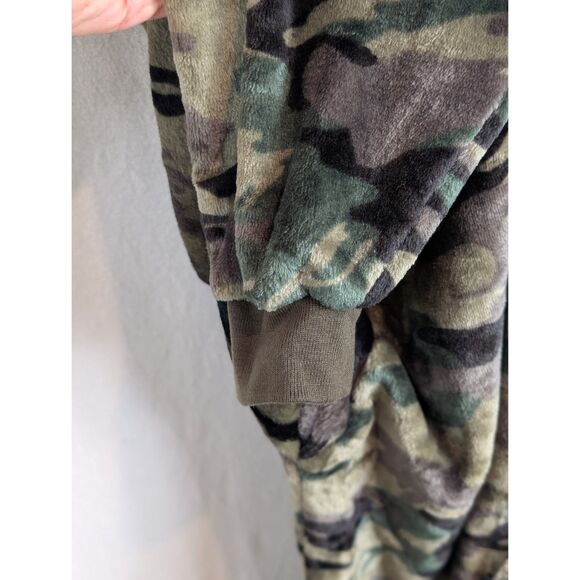 The Comfy Hoodie Blanket Camouflage / Camo Size One Size - Picture 9 of 16